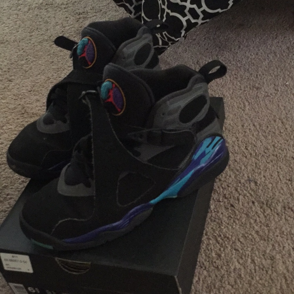 Air Jordan 8 Retro BG